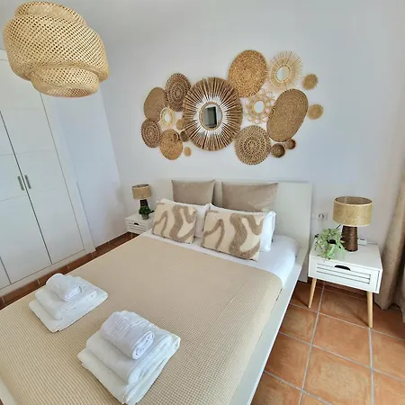 Surf & Sky - Americas *