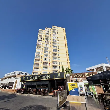 Surf & Sky - Americas